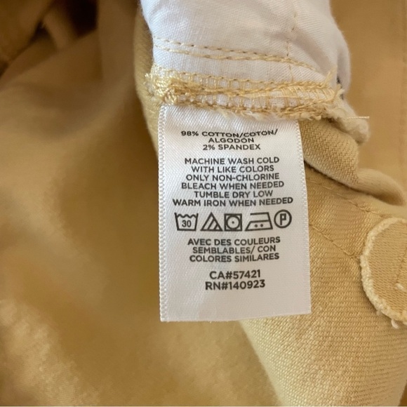 NWT LOFT Yellow Jeans High Rise Slim Wide Leg Cropped Unfinished Hem Size 4 - Picture 10 of 11